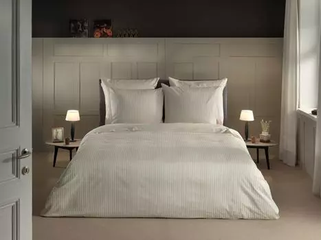 Постельное белье Heckett and Lane Banda 1 постельное белье 240х220см с 2 подушками 60х70см 100% хлопок мако сатин кремовый Heckett & Lane