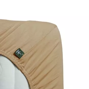 Постельное белье трикотажное на подкладке, высота матраса до 26см, цвет верблюжий, размер 140х200/220 Beddinghouse