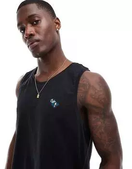 Потертая – Черная футболка с вышитым узором