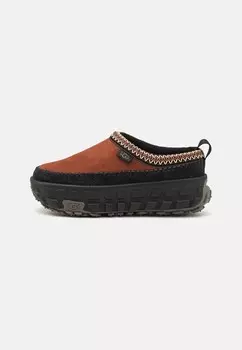 Повседневная обувь VENTURE DAZE UNISEX UGG, красный