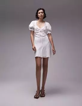 Повседневное льняное платье Topshop цвета слоновой кости с рюшами спереди и пышными рукавами