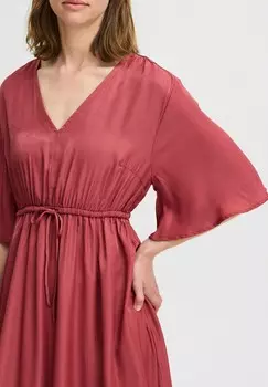 Повседневное платье BYITILDA b.young, красный