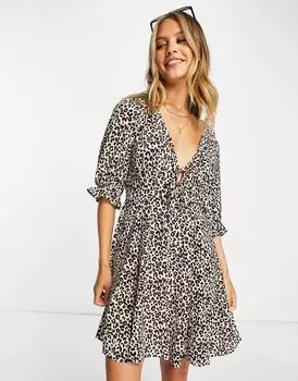 Повседневное платье мини с анималистичным принтом и завязками спереди ASOS
