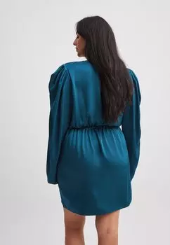 Повседневное платье Mit Gerafften Schultern NA-KD, синий