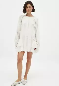 Повседневное платье NA-KD, белый