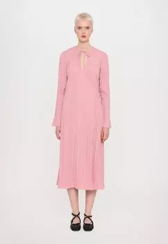 Повседневное платье PLEATED LONG SLEEVE WRAP TIE DRESS Stine Goya, розовый