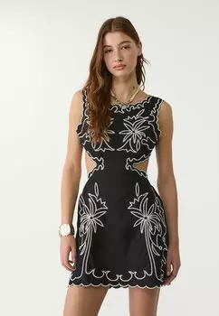 Повседневное платье Stradivarius, черный