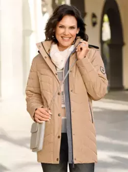 Повседневного образа стеганая куртка с капюшоном Casual Looks, цвет Camel