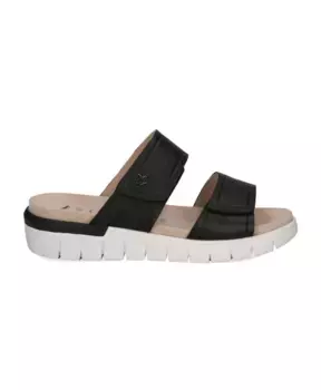 Повседневные сандалии на плоской подошве с открытым носком Caprice, черный