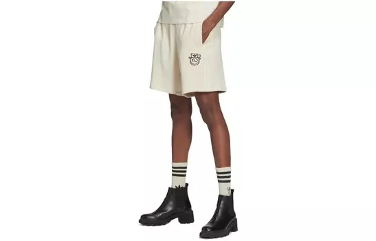 Повседневные шорты женские белые Adidas Originals