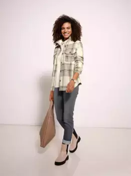 Повседневный образ флисовая куртка Casual Looks, цвет Champagner-Steingrau-Kariert