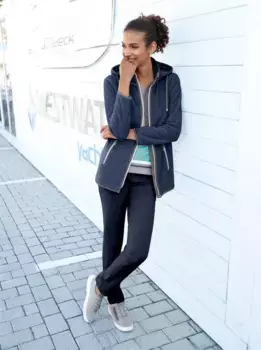 Повседневный образ флисовая куртка Casual Looks, синий