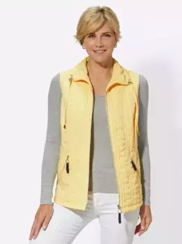 Повседневный образ стеганый жилет Casual Looks, желтый