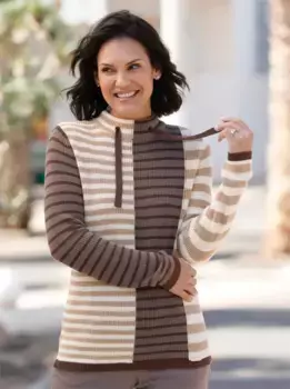 Повседневный образ Свитер с воротником-стойкой "Пуловер" Casual Looks, коричневый