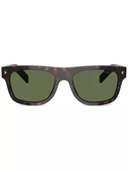 Prada Eyewear солнцезащитные очки с металлическим декором, коричневый