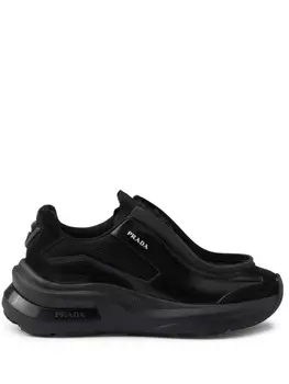 Prada кроссовки с логотипом и панелями, черный