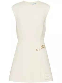 Prada платье мини с декоративной булавкой, белый