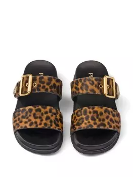 Prada сандалии с анималистичным принтом и логотипом, коричневый