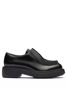 Prada туфли на шнуровке, черный
