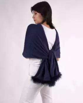 Праздничная шаль синего цвета с натуральными перьями на концах MR Complements