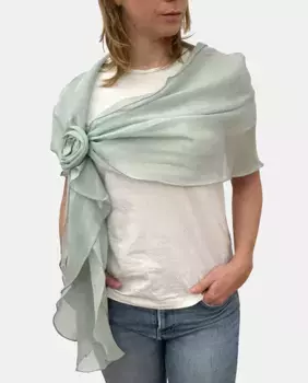 Праздничный шарф с цветком Gaynor Bongard, светло-серый