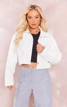 PrettyLittleThing Белая базовая укороченная куртка из искусственной кожи с накладными карманами спереди