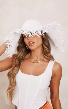 PrettyLittleThing Белая соломенная шляпа с бахромой по краям