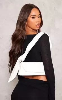 PrettyLittleThing Белая угловая сумка на плечо с узлом и клапаном
