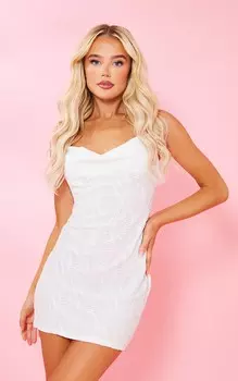 PrettyLittleThing Белое фактурное платье прямого кроя с бретелями и капюшоном