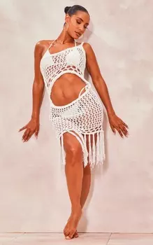 PrettyLittleThing Белое мини-платье открытой вязки крючком с кисточками