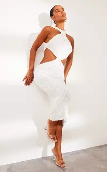 PrettyLittleThing Белое трикотажное платье макси с закрученным передом и объемным узором