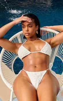 PrettyLittleThing Белый бикини-топ с треугольными деталями, связанный крючком