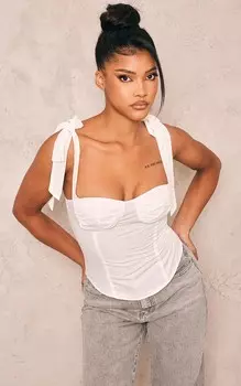 PrettyLittleThing Белый тканый корсет со сборками и завязками на плечах