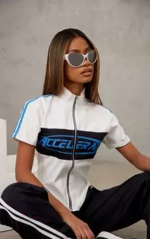PrettyLittleThing Белый твиловый топ на молнии с высоким воротником и короткими рукавами для мотокросса