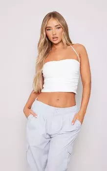 PrettyLittleThing Белый укороченный топ из мягкого джерси со сборками и бретелькой по бокам