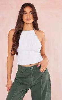 PrettyLittleThing Белый укороченный топ с высоким воротом и фактурным рисунком