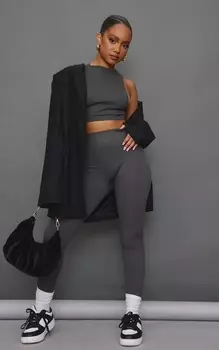 PrettyLittleThing Бесшовные леггинсы в рубчик черного цвета Petite Contour