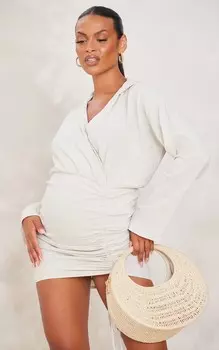 PrettyLittleThing Бежевое льняное платье-рубашка с глубоким вырезом и рюшами для беременных