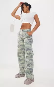 PrettyLittleThing Брюки-карго с прямыми штанинами из рипстопа с низкой посадкой и камуфляжным принтом цвета хаки