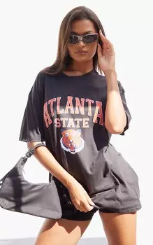 PrettyLittleThing Черная объемная футболка с принтом Atlanta State