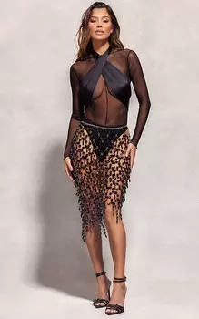 PrettyLittleThing Черное боди со швами в сеточку