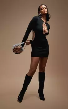 PrettyLittleThing Черное мини-платье в рубчик с цепочкой спереди