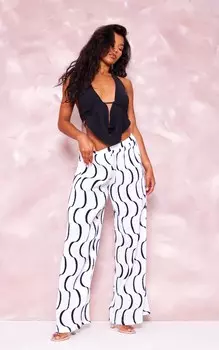 PrettyLittleThing Черные широкие брюки с плиссированным принтом и высокой талией