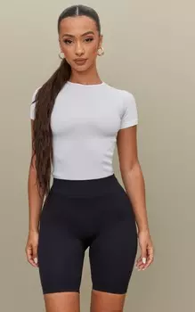 PrettyLittleThing Черные велошорты в рубчик Petite со структурированным контуром