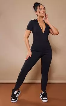 PrettyLittleThing Черный эластичный комбинезон с воротником на молнии спереди