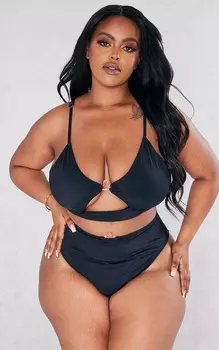PrettyLittleThing Черный бикини-топ с овальным вырезом плюс с золотой отделкой и вырезами