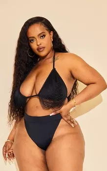 PrettyLittleThing Черный бикини-топ с треугольными чашками и бахромой