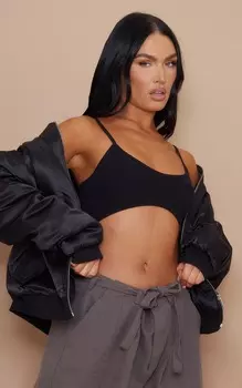 PrettyLittleThing Черный бюстгальтер без косточек с ремешками и структурированной контурной отделкой