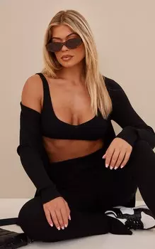PrettyLittleThing Черный вязаный бралетт в рубчик