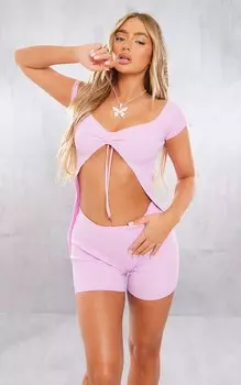 PrettyLittleThing Длинный вязаный топ сиреневого цвета в рубчик